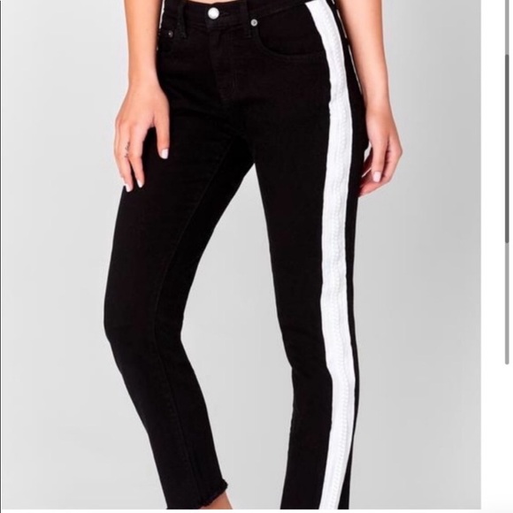 Rare! NWOT Carmar Mia Slim Jeans! - Picture 3 of 7
